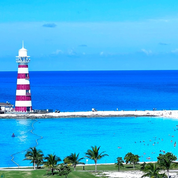 Meet your Posher - Picture 1 of 1